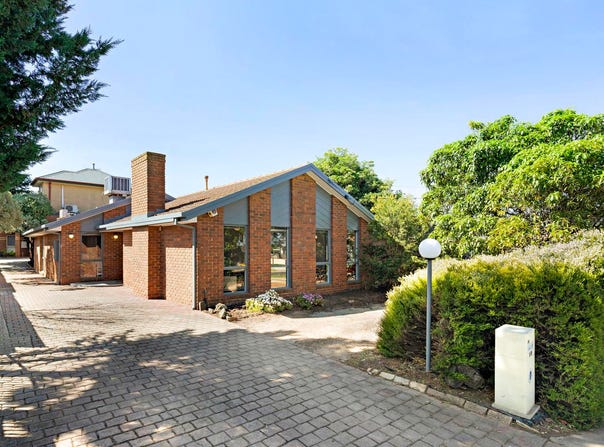 1/8 Chandos Street, Sydenham, Vic 3037