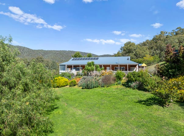 6 Bluegum Crescent, Bonnie Doon, Vic 3720