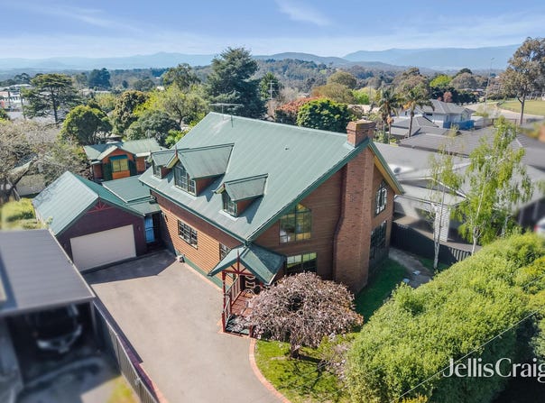 5 View Street, Wandin North, Vic 3139