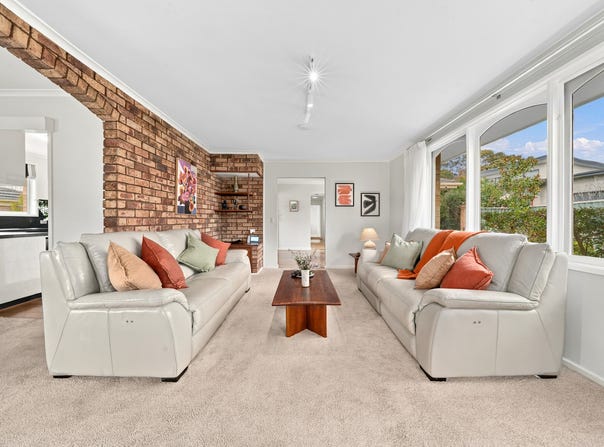 36 Dixon Drive, Holder, ACT 2611