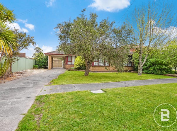 51 Lake Street, Wendouree, Vic 3355