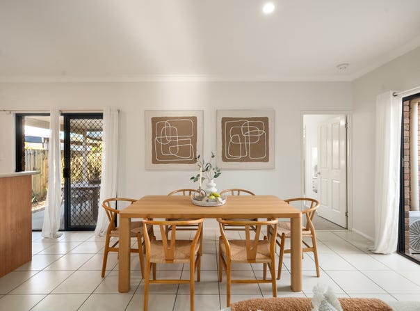 10 Brockman Street, North Lakes, Qld 4509