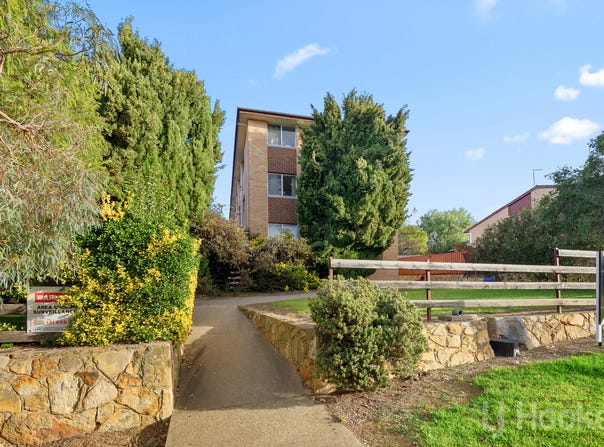 2/67 Derrima Road, Queanbeyan, NSW 2620