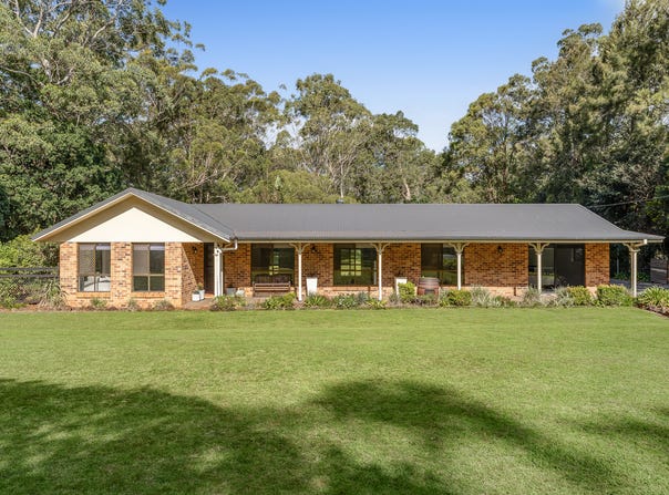 11 Sunray Drive, Highfields, Qld 4352