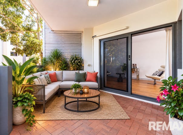 43/6 Walsh Loop, Joondalup, WA 6027