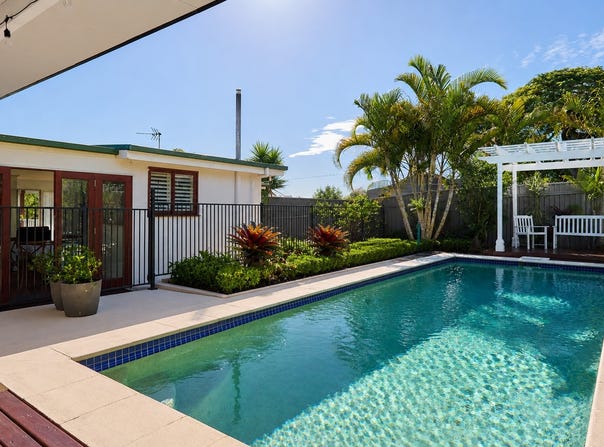13 Allden Avenue, Labrador, Qld 4215