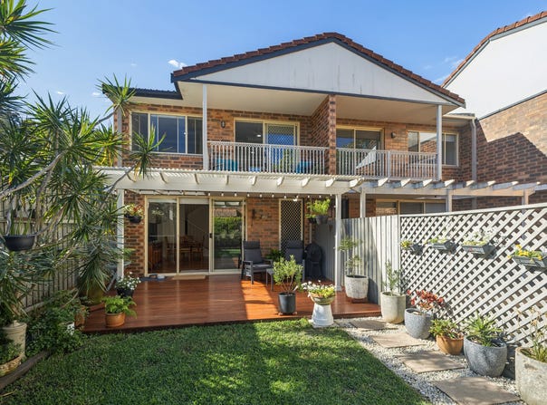 33/2 Forest Road, Warriewood, NSW 2102