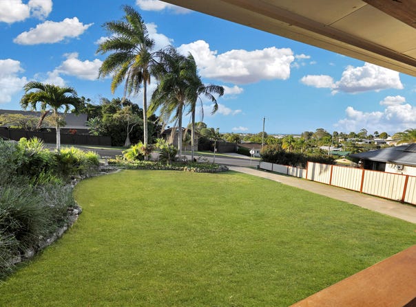 74 Christensen Street, Urraween, Qld 4655