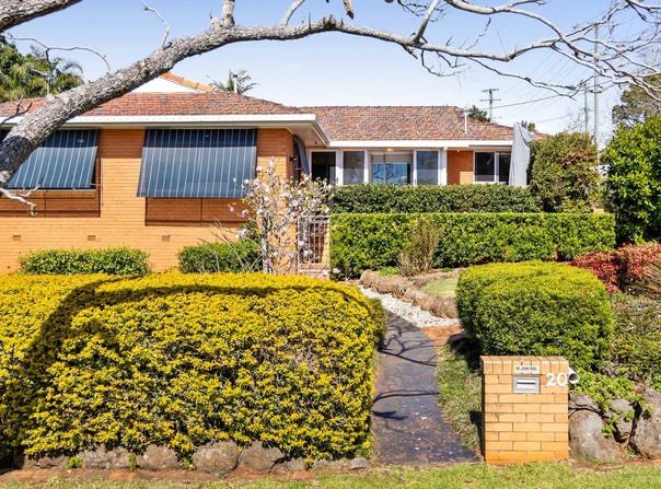 20 Rivett Street, South Toowoomba, Qld 4350