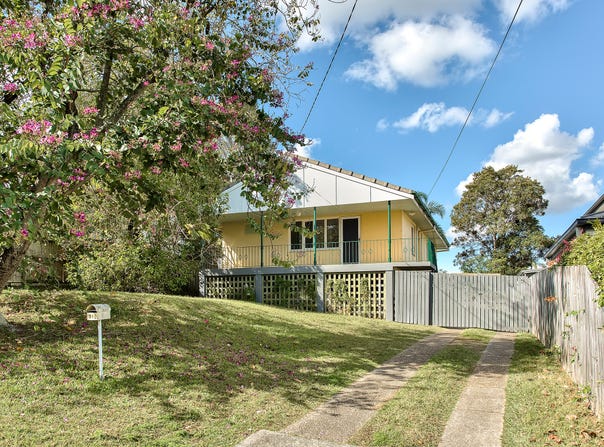 31 Rutherford Street, Stafford Heights, Qld 4053