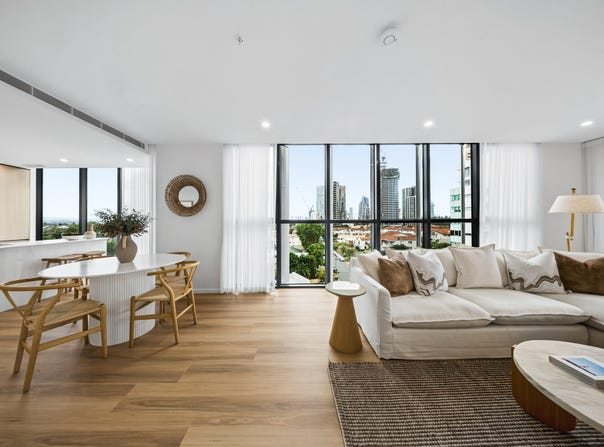 14/8 Jubilee Avenue, Broadbeach, Qld 4218
