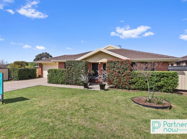 10 Rosella Avenue, Tamworth, NSW 2340