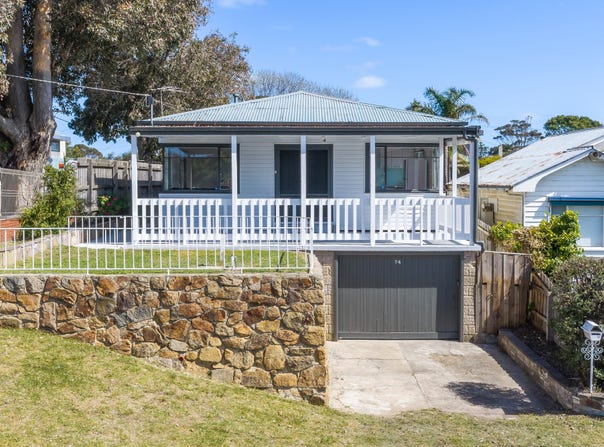 74 Fourth Avenue, Rosebud, Vic 3939