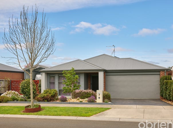 7 Streeton Drive, Warragul, Vic 3820