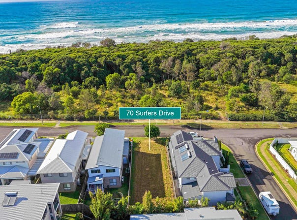70 Surfers Drive, Lake Cathie, NSW 2445