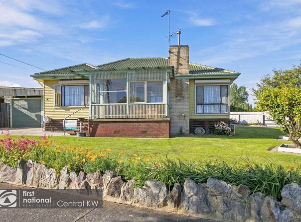 5 Dowie Street, Newborough, Vic 3825