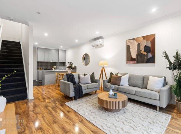 6/33 Arthur Blakeley Way, Coombs, ACT 2611