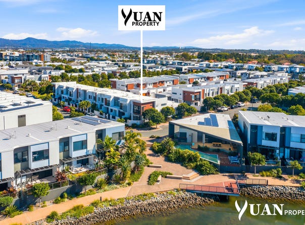 2 Regent Lane, Hope Island, Qld 4212