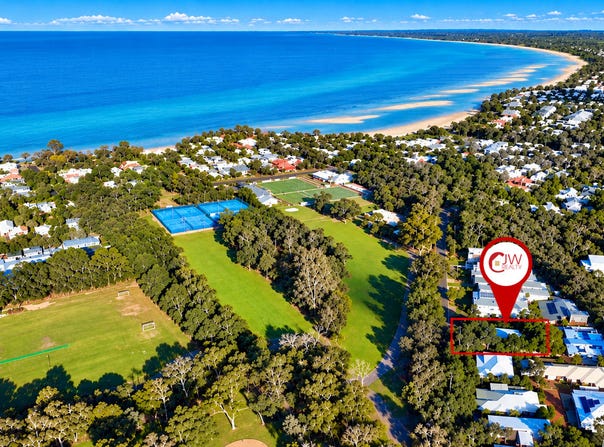 28 CHAPMAN Street, Dunsborough, WA 6281