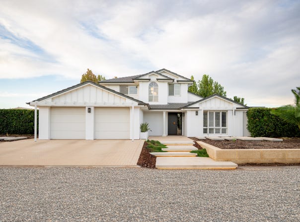21137 Sturt Highway, Paringa, SA 5340