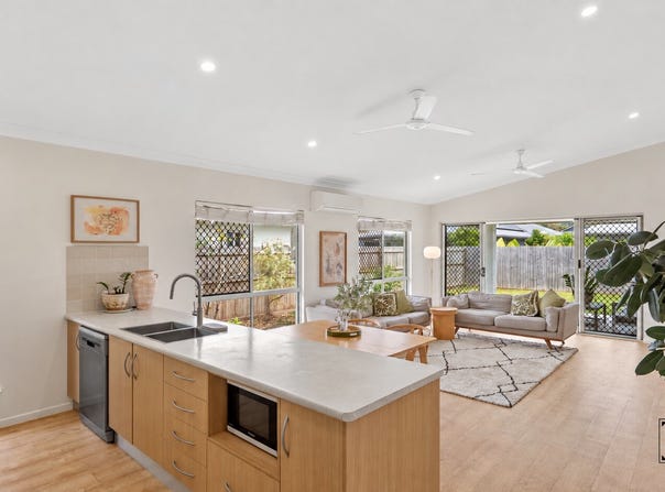 22 Rockingham Parade, Smithfield, Qld 4878