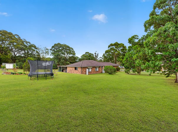 22 Freeman Drive, Lochinvar, NSW 2321