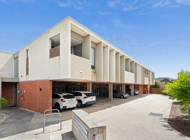 110/20 Ficinia Mews, Highton, Vic 3216