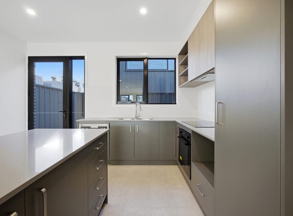 32/75 Kate Crace Street, Gungahlin, ACT 2912