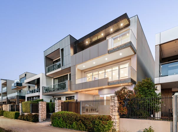5 The Strand, Caroline Springs, Vic 3023