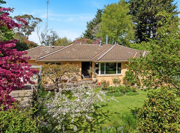 4 North Street, Woodend, Vic 3442
