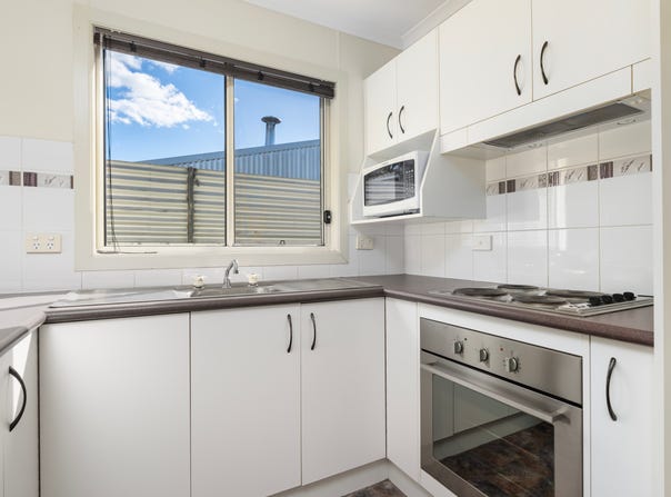 1/18 Henty Street, Culcairn, NSW 2660