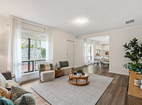 33 Second Avenue, Bridgewater, SA 5155