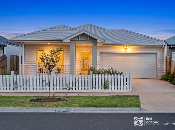16 CROWLANDS CIRCUIT, Eynesbury, Vic 3338