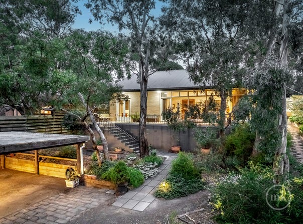246 Old Eltham Road, Lower Plenty, Vic 3093