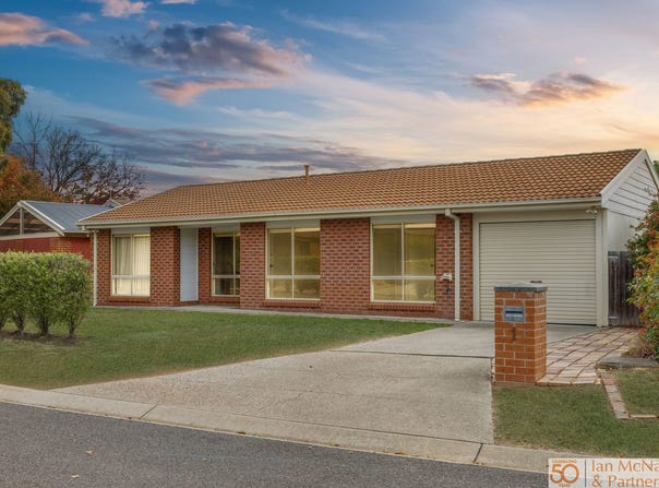 1 Merrett Gardens, Gordon, ACT 2906