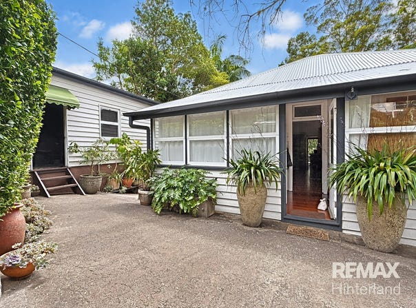 14 Beech Street, Maleny, Qld 4552