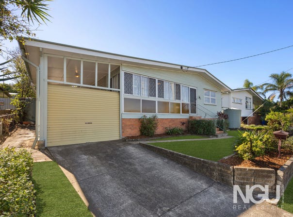 76 Robertson Road, Eastern Heights, Qld 4305