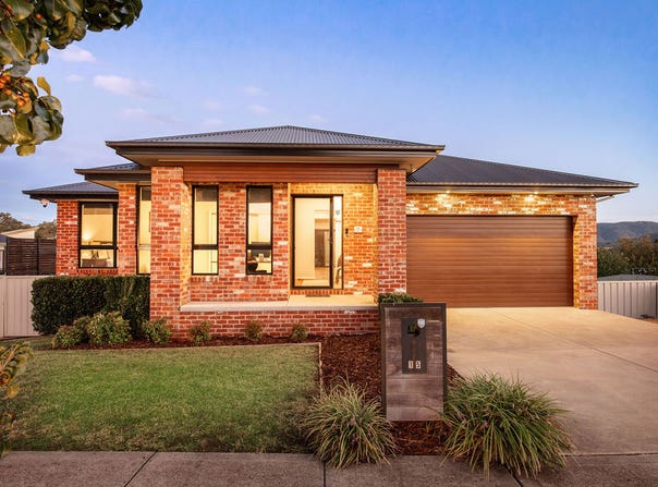 15 Dempster Place, Leneva, Vic 3691