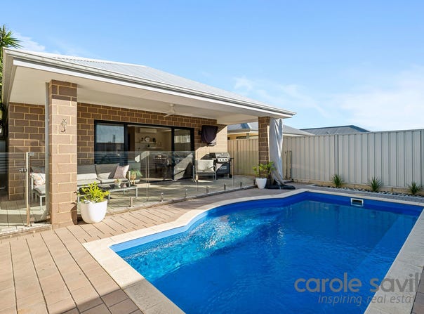 4 Vignerons Loop, Hocking, WA 6065