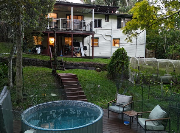 9 McKenzie Road, Woombye, Qld 4559