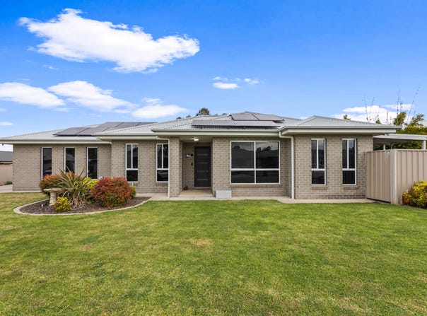 1/4 Kellerman Crescent, Boorooma, NSW 2650