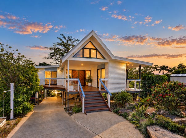 6 Panoramic Court, Cannonvale, Qld 4802