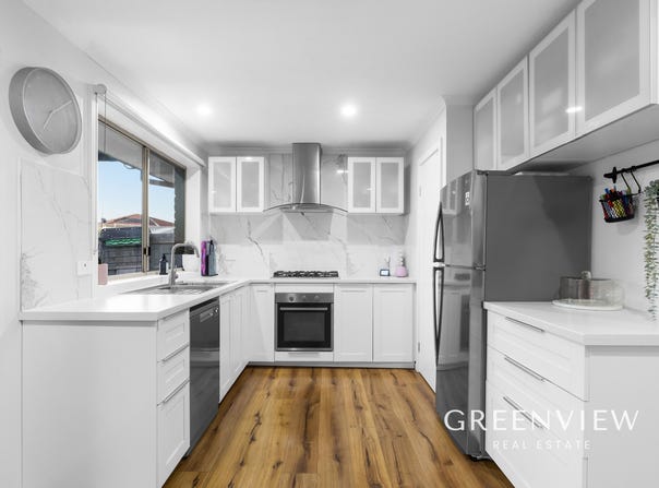 11 Eliza Street, Cranbourne North, Vic 3977