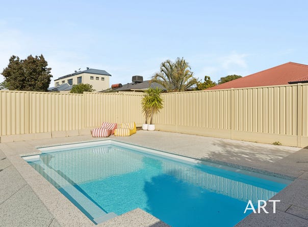 27 Griffin Crescent, Manning, WA 6152