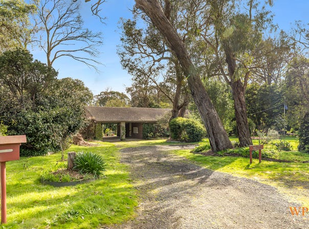21 Eucalypt Grove, Heathcote Junction, Vic 3758