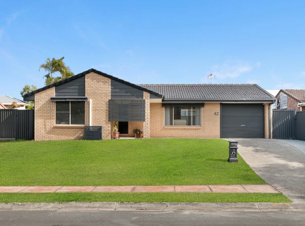 42 Studio Drive, Oxenford, Qld 4210