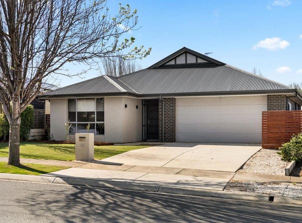 16 Davey Street, Strathalbyn, SA 5255