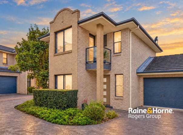 1/10 Harry Close, Blue Haven, NSW 2262