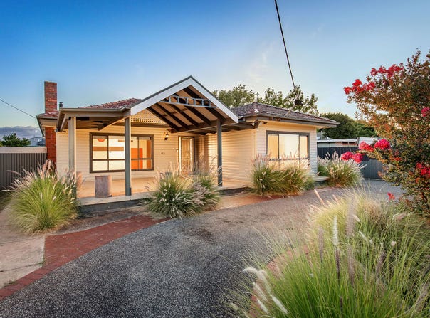 15 GRIFFITH STREET, Wodonga, Vic 3690