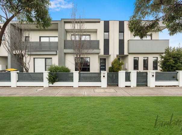 12 Errol Boulevard, Mickleham, Vic 3064